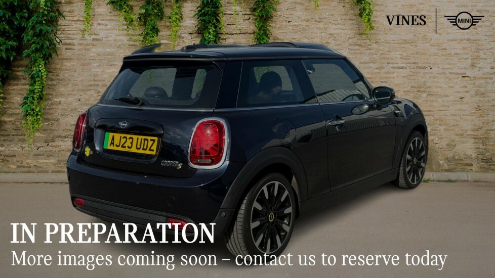 Mini Hatch Level 3 AJ23UDZ Black #2