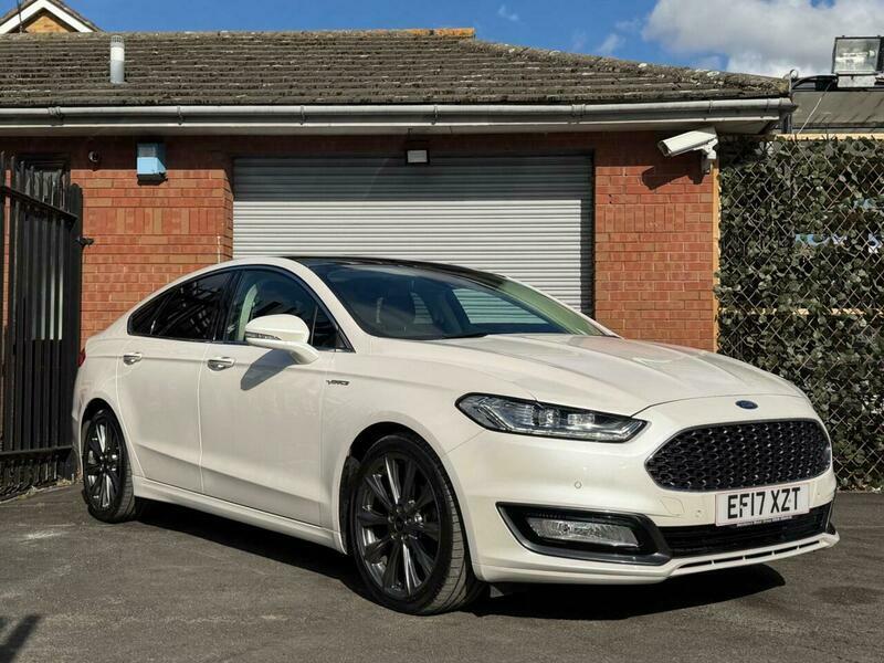 Ford Mondeo 2.0 Tdci Duratorq Vignale White #2