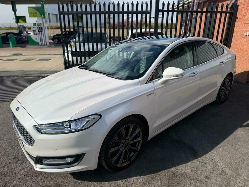 Ford Mondeo 2.0 Tdci Duratorq Vignale White #4