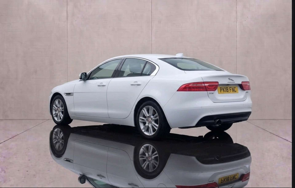 Jaguar XE Prestige I PK18FNC #3