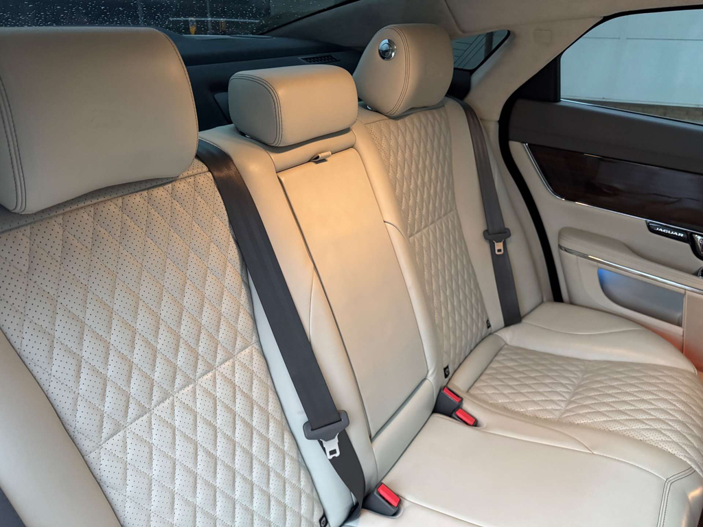 Jaguar XJ  White #8