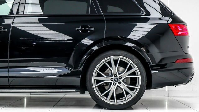Audi Q7  Black #18