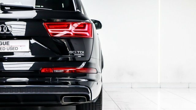 Audi Q7  Black #26