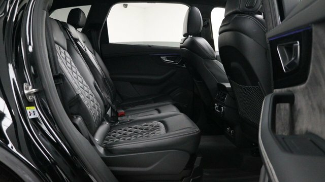 Audi Q7  Black #45