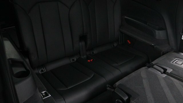 Audi Q7  Black #48