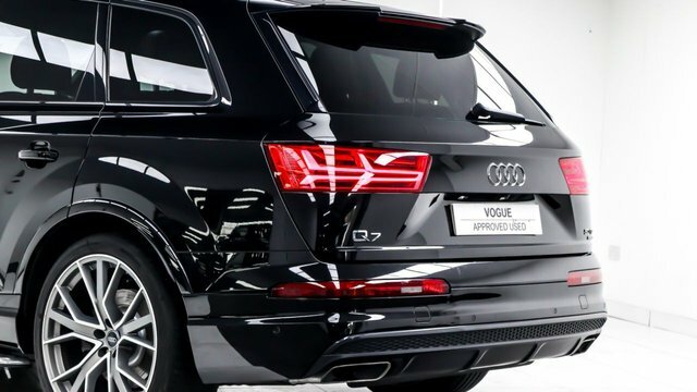 Audi Q7  Black #21