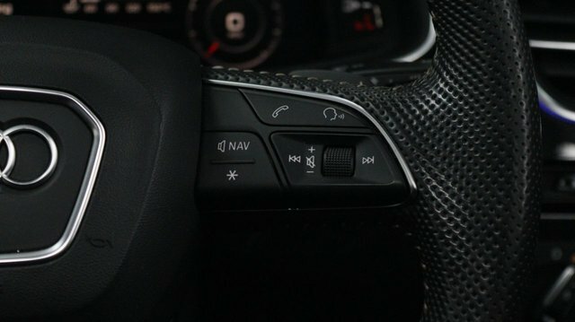 Audi Q7  Black #56