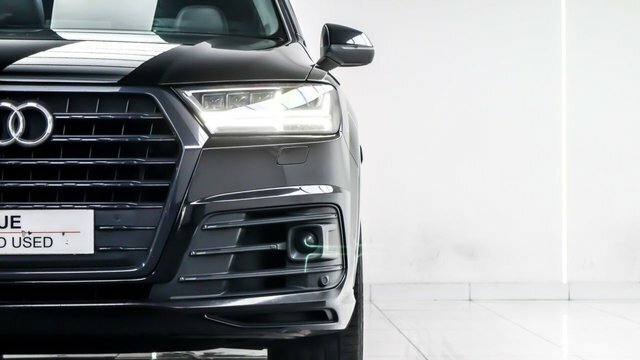 Audi Q7  Black #11