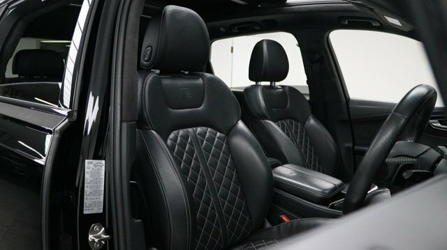 Audi Q7  Black #38