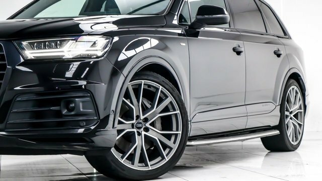Audi Q7  Black #13