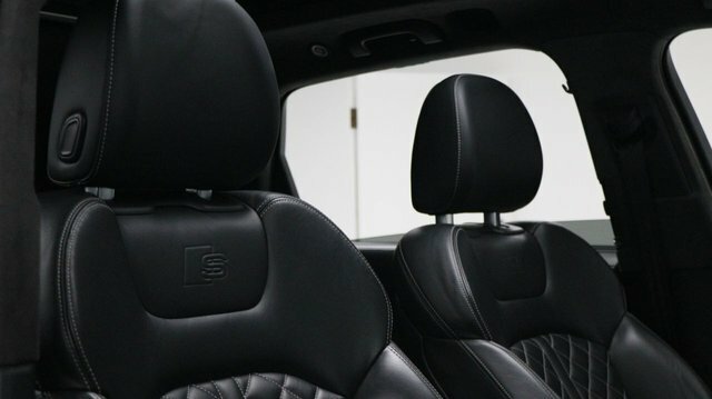 Audi Q7  Black #39
