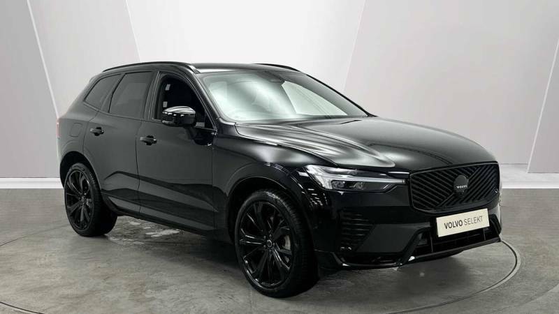 Volvo XC60 B5 Awd Mild Hybrid Black Edition Plus - 202 Black