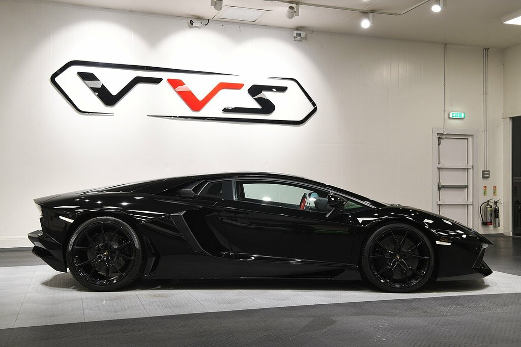 Lamborghini Aventador Lp 700-4 Black #2