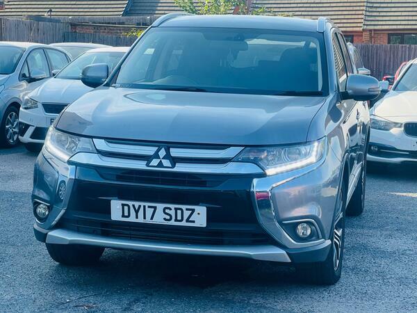 Mitsubishi Outlander 2.2 Di-d 3 4Wd Euro 6 Ss Grey #3