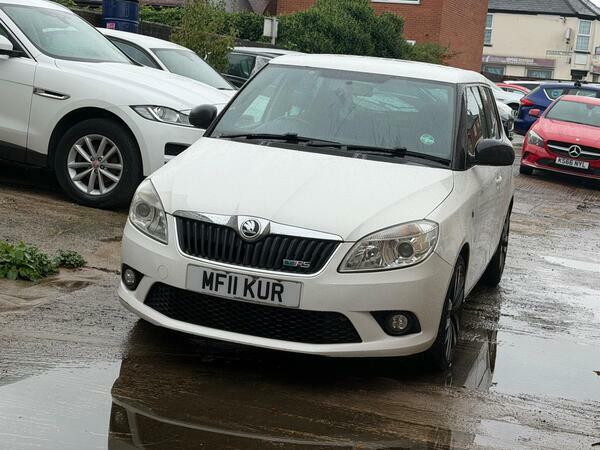 Skoda Fabia 1.4 Tsi Vrs Dsg Euro 5 White #3