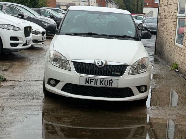 Skoda Fabia 1.4 Tsi Vrs Dsg Euro 5 White #2