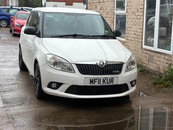 Skoda Fabia 1.4 Tsi Vrs Dsg Euro 5 White #5
