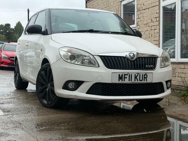 Skoda Fabia 1.4 Tsi Vrs Dsg Euro 5 White #4