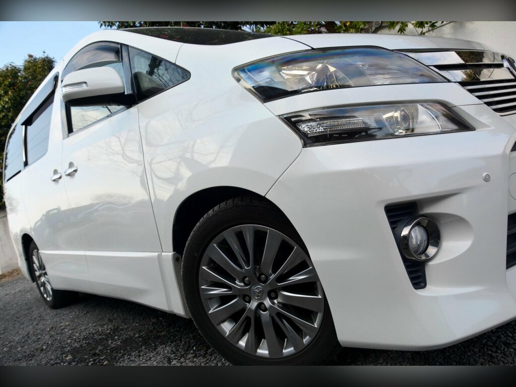 Toyota Vellfire 2.4 Z - Golden Eye Series 2 - Grade 4.5 White #5