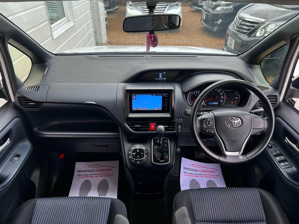 Toyota Voxy Eletricdoorlowmilesulez Black #26