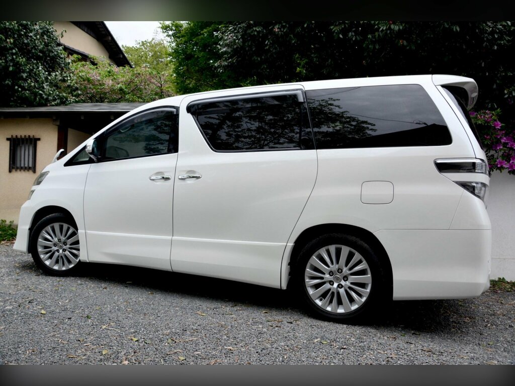 Toyota Vellfire 2.4 Auto White #12