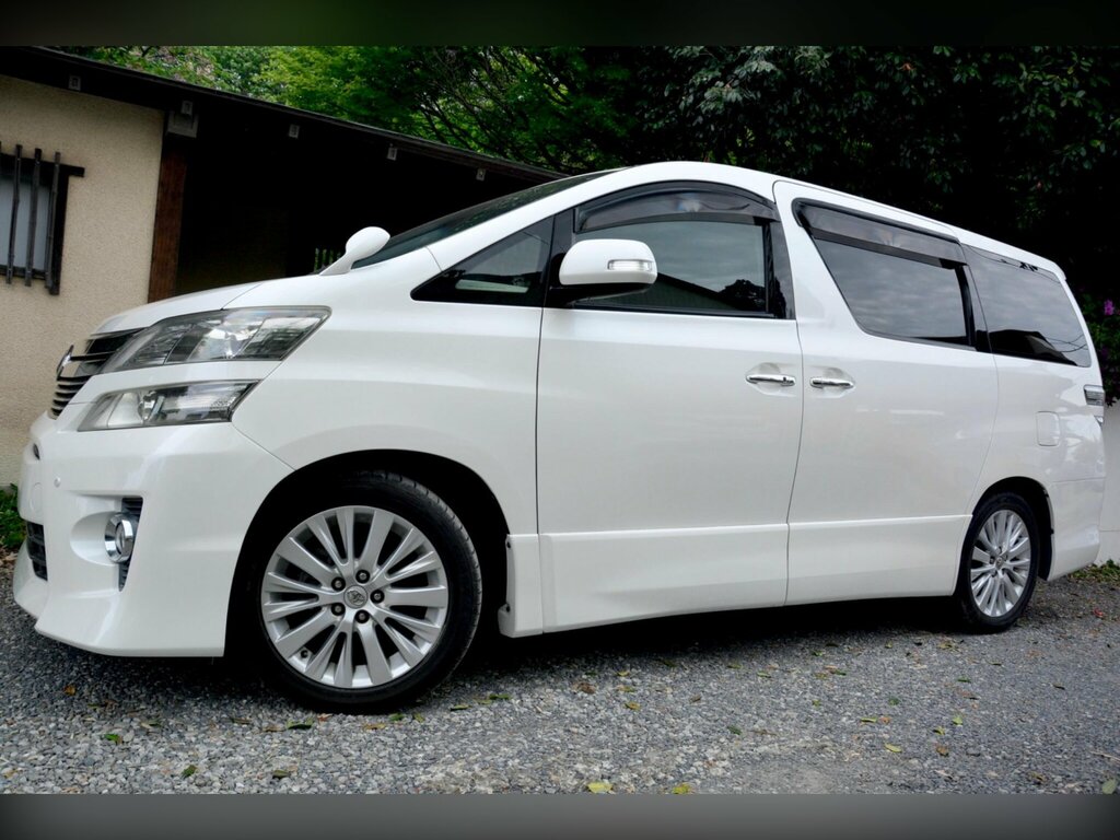 Toyota Vellfire 2.4 Auto White #9