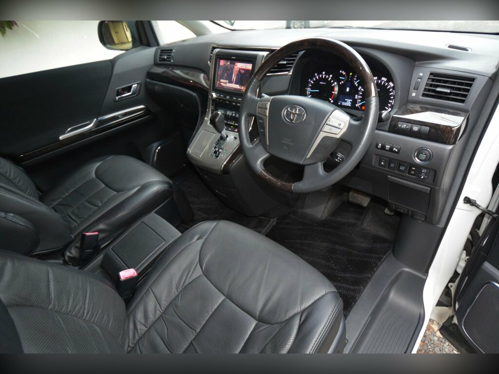 Toyota Vellfire 3.5 V6 Z G Edition - Ottoman Seats White #2