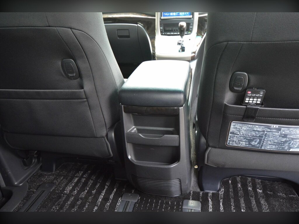 Toyota Vellfire Automatic Black #59