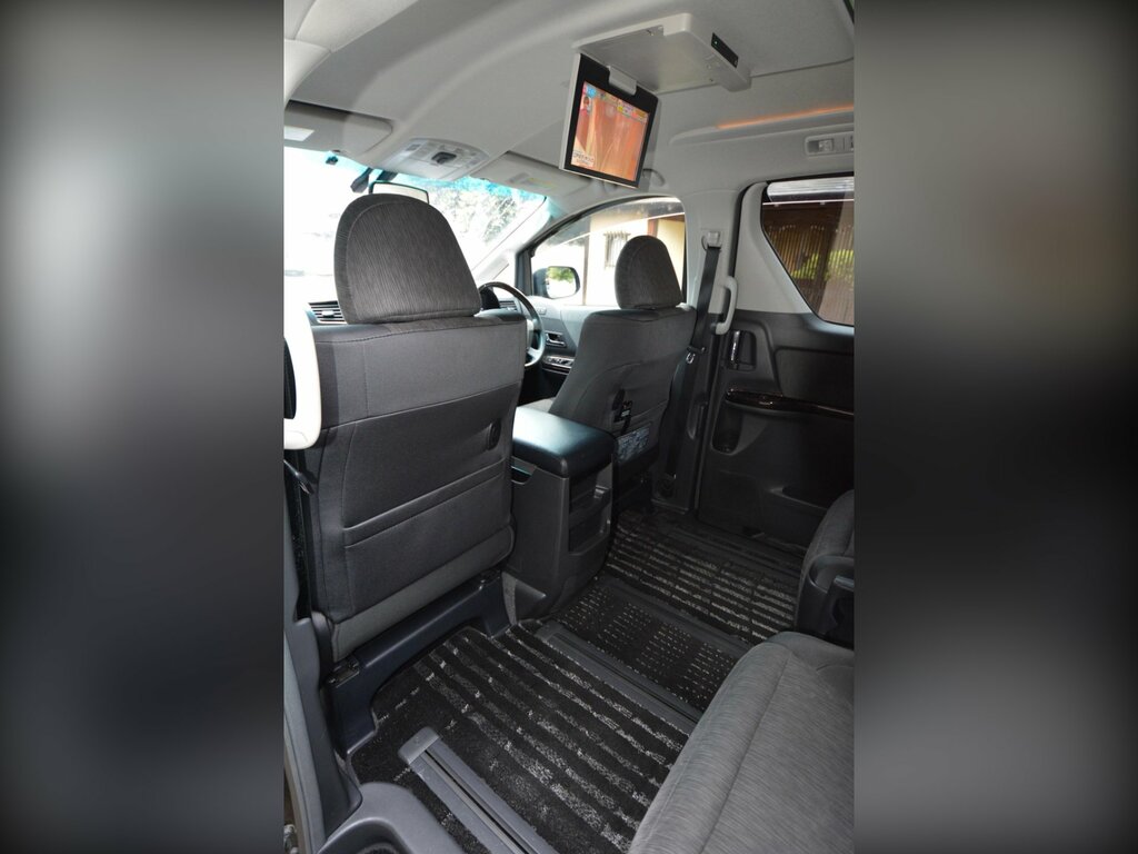 Toyota Vellfire Automatic Black #32