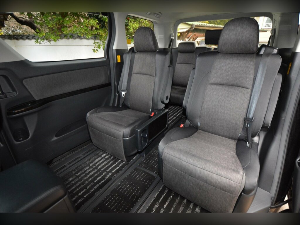 Toyota Vellfire Automatic Black #33
