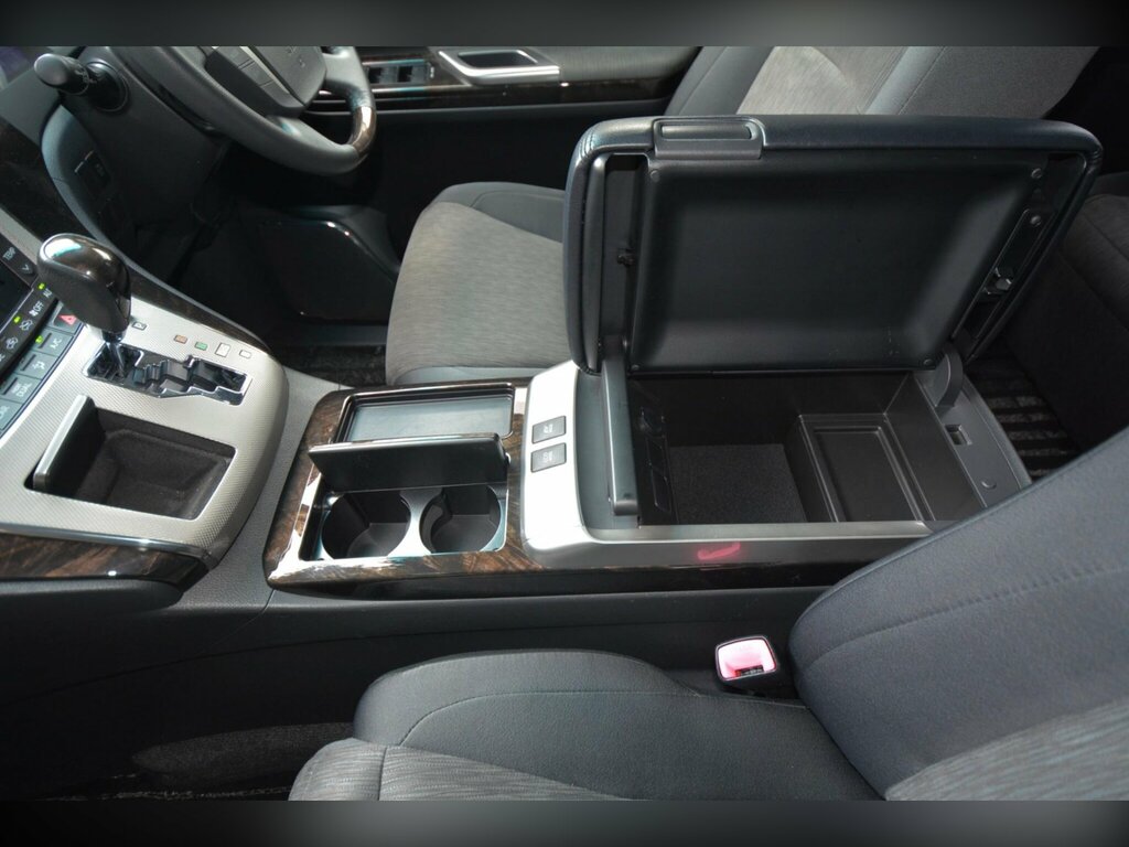 Toyota Vellfire Automatic Black #58