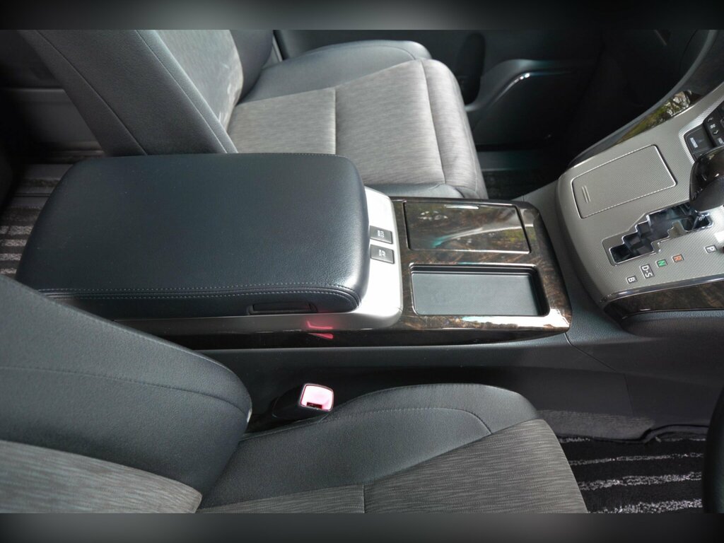 Toyota Vellfire Automatic Black #56
