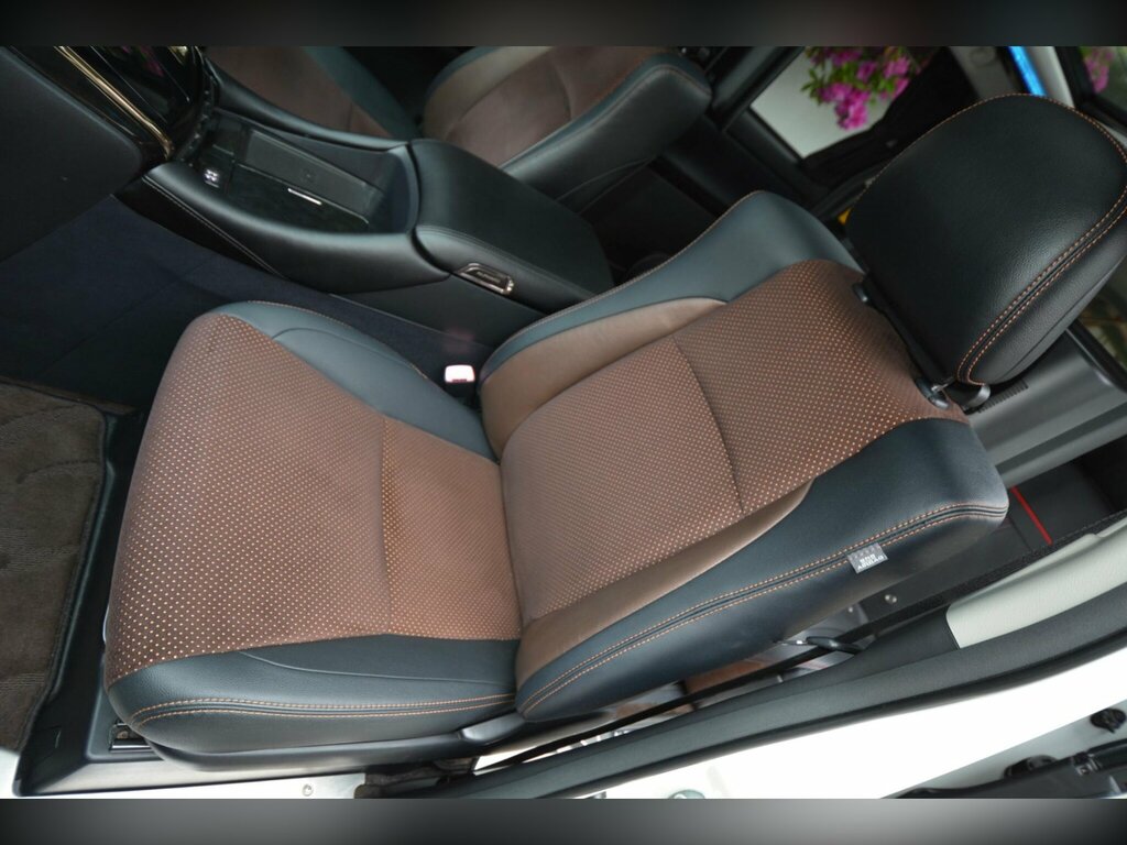 Toyota Alphard Petrol White #26