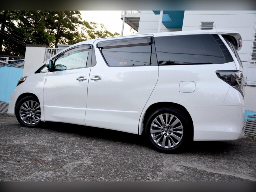 Toyota Alphard Petrol White #12