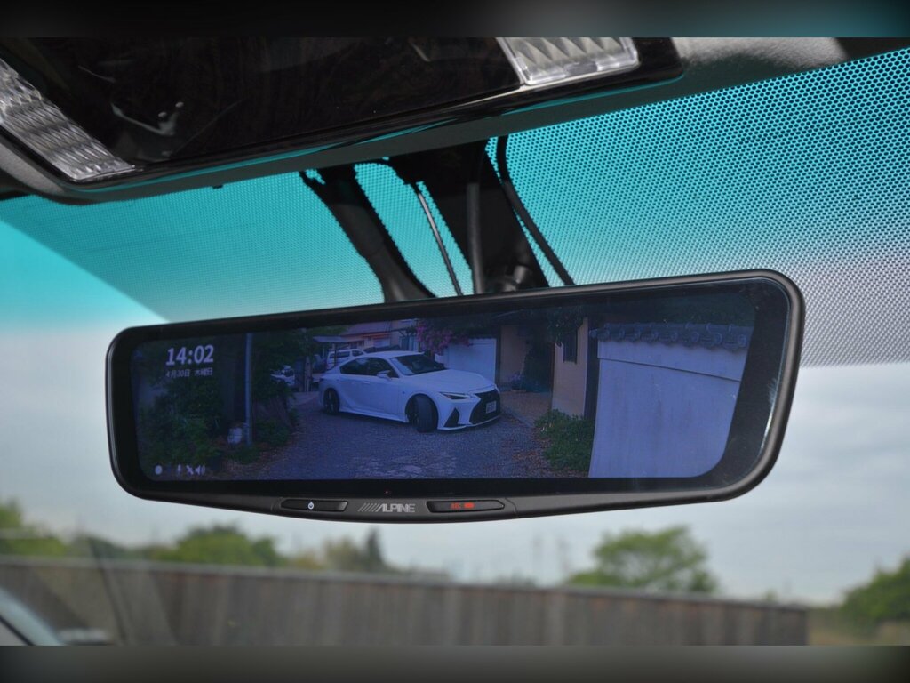 Toyota Alphard Petrol White #56