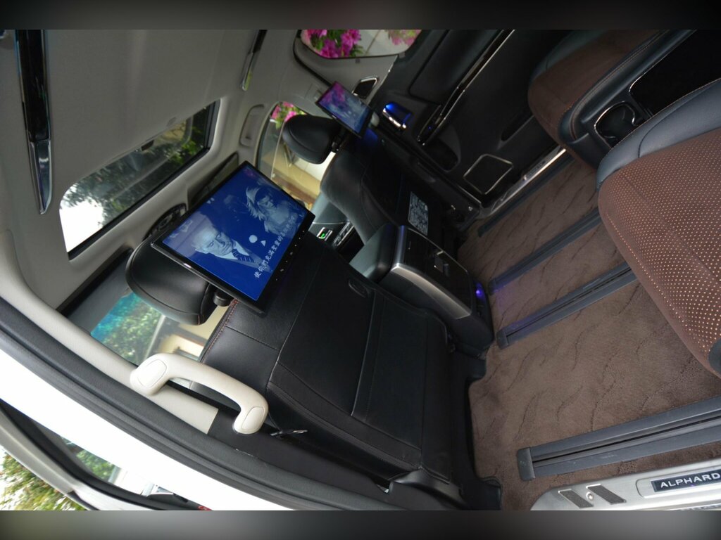 Toyota Alphard Petrol White #29
