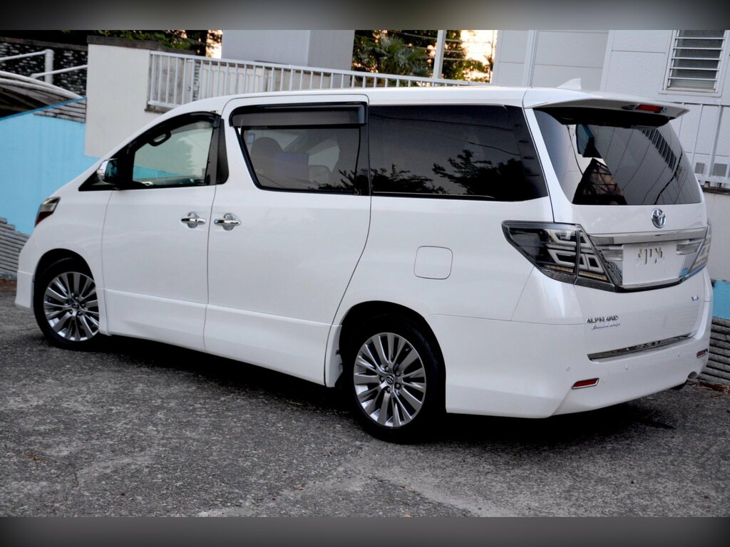 Toyota Alphard Petrol White #11