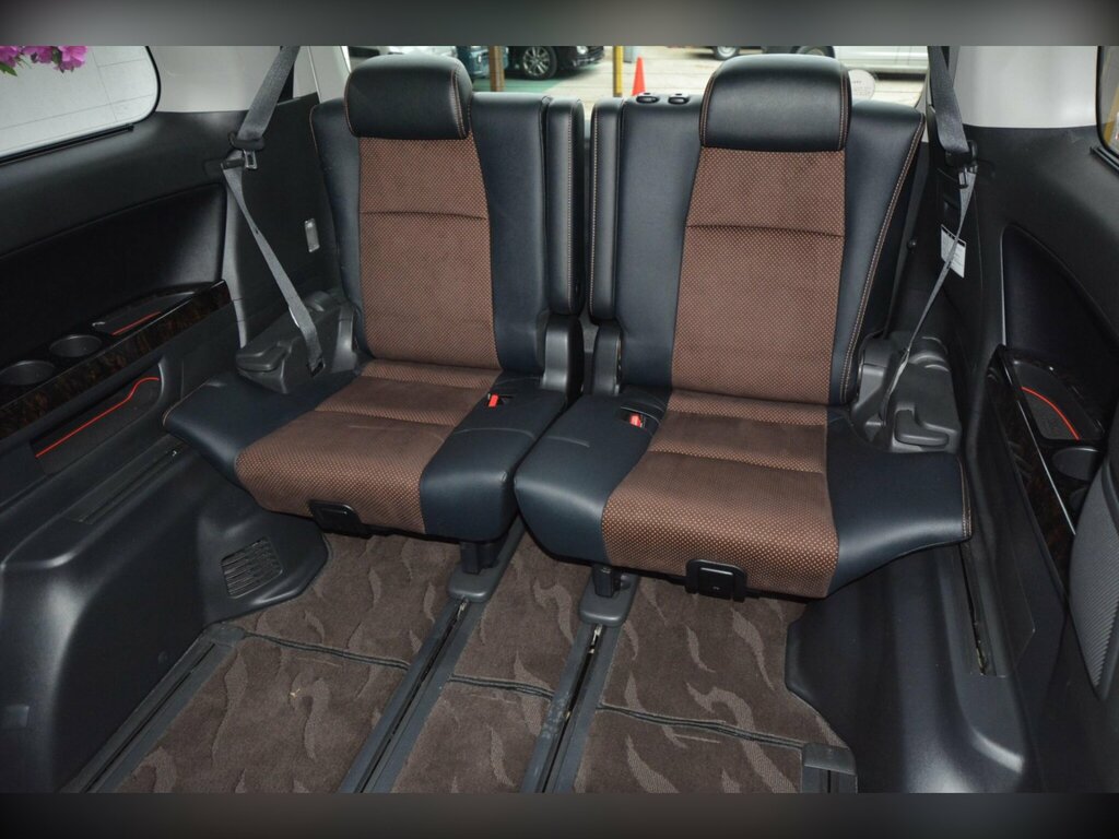 Toyota Alphard Petrol White #36