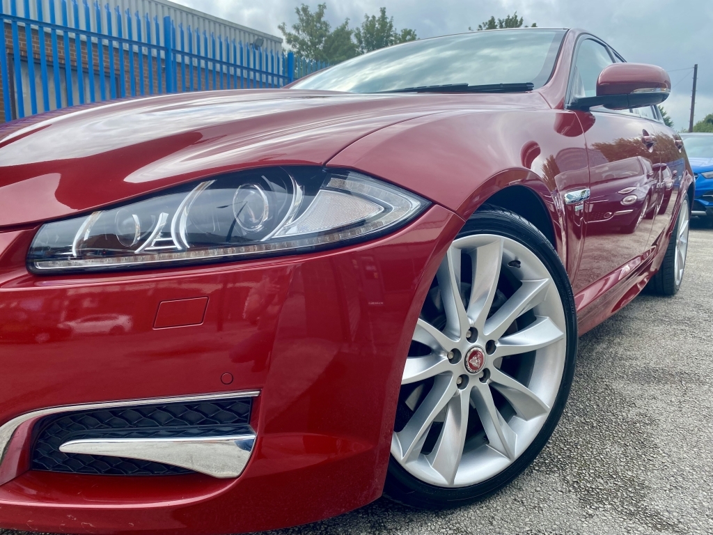 Jaguar XF 2.2 D R-sport Red #3