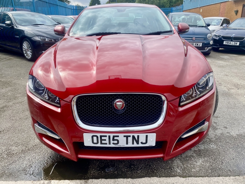 Jaguar XF 2.2 D R-sport Red #5