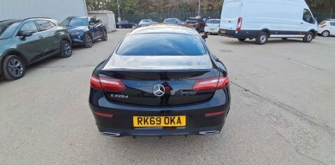 Mercedes-Benz E Class 2.0 E 220 RK69OKA Black #2