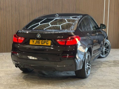 BMW X4 3.0 X4 Xdrive Black #2