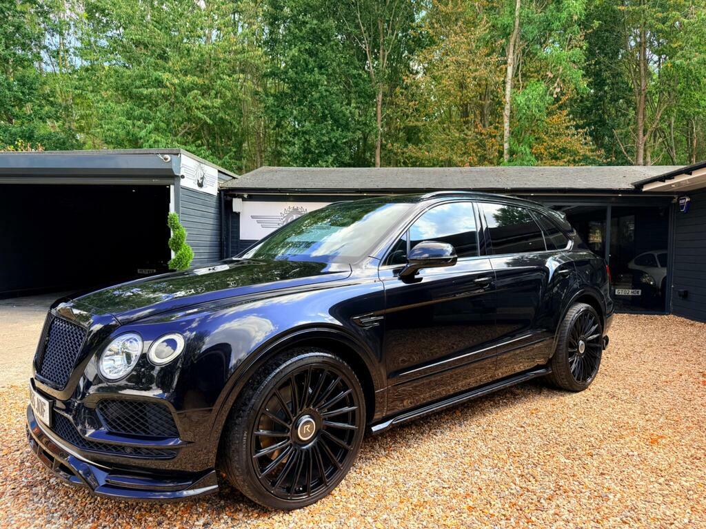Bentley Bentayga V8 Black #20