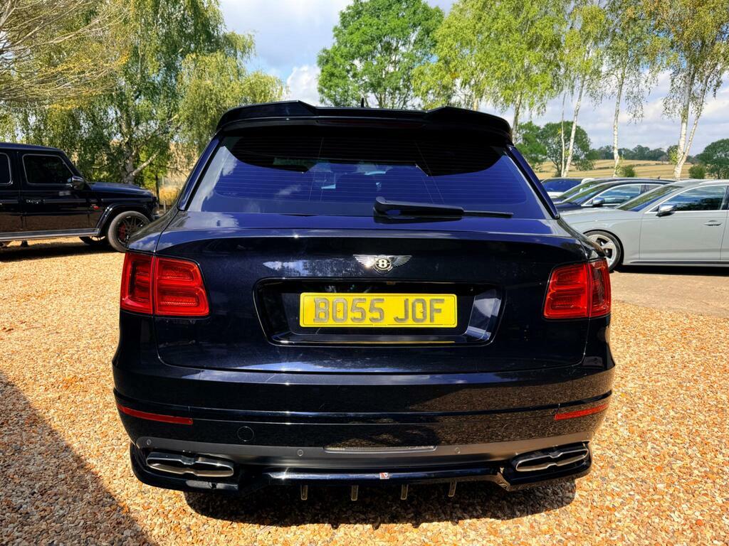 Bentley Bentayga V8 Black #32