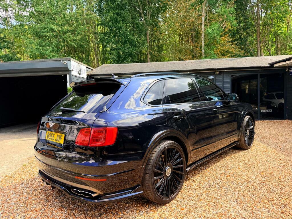 Bentley Bentayga V8 Black #44