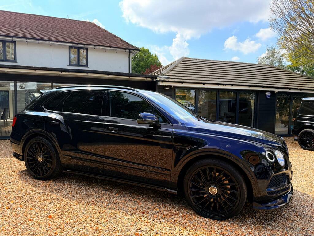 Bentley Bentayga V8 Black #41