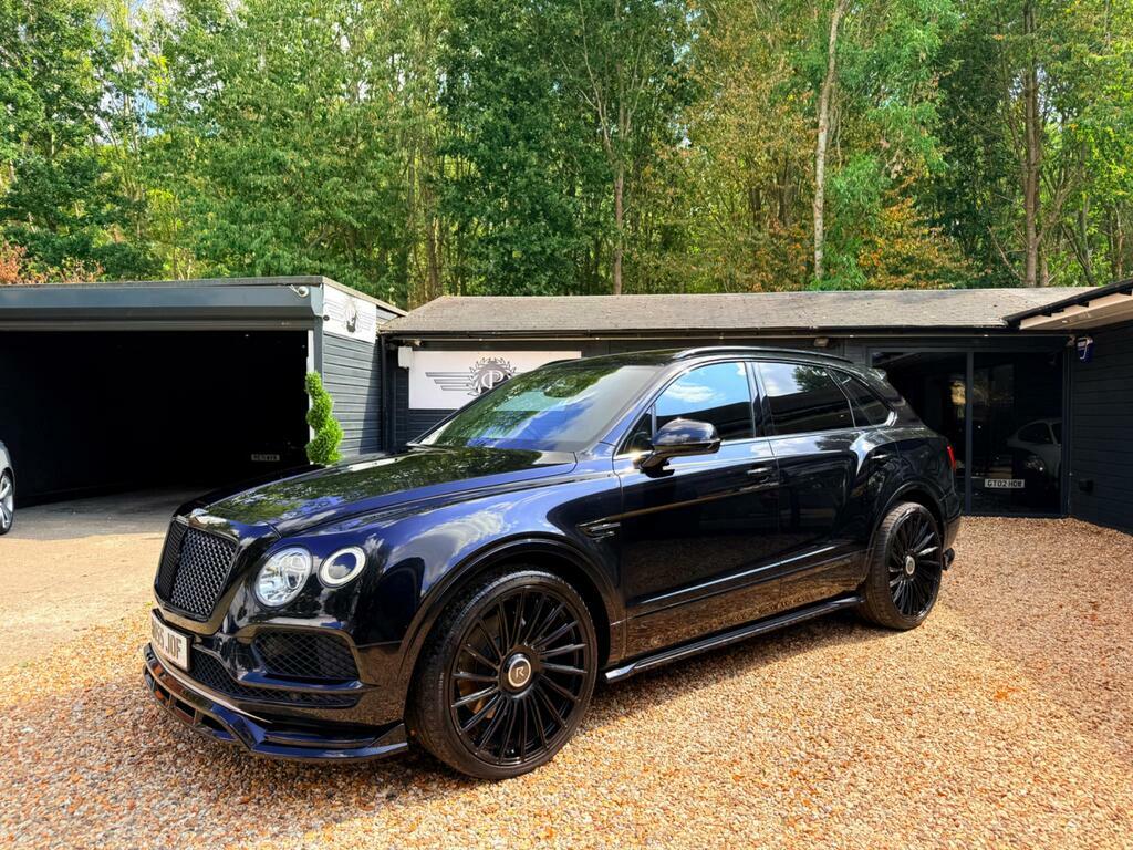 Bentley Bentayga V8 Black #13