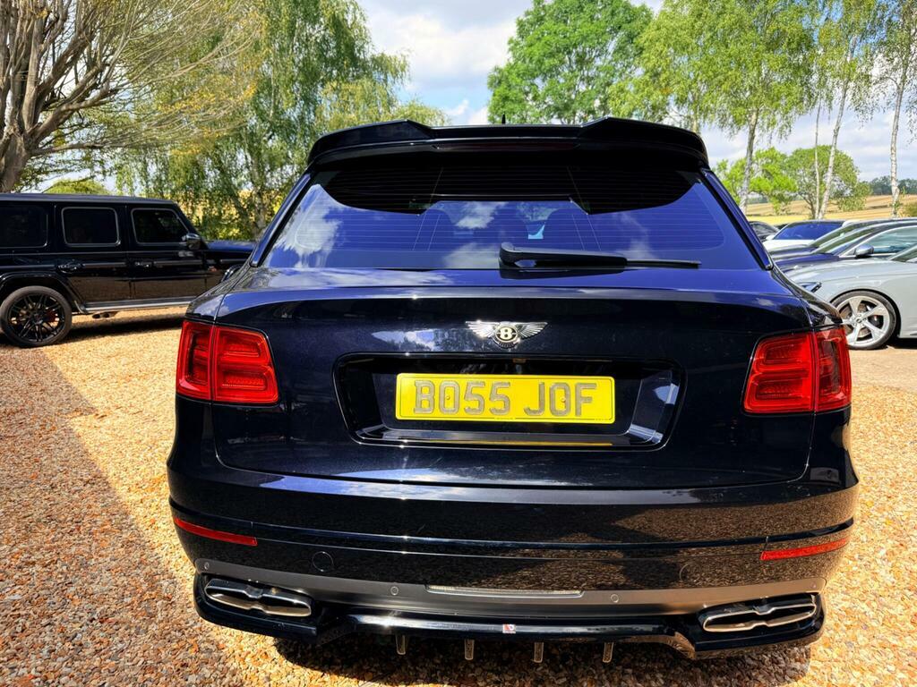 Bentley Bentayga V8 Black #36