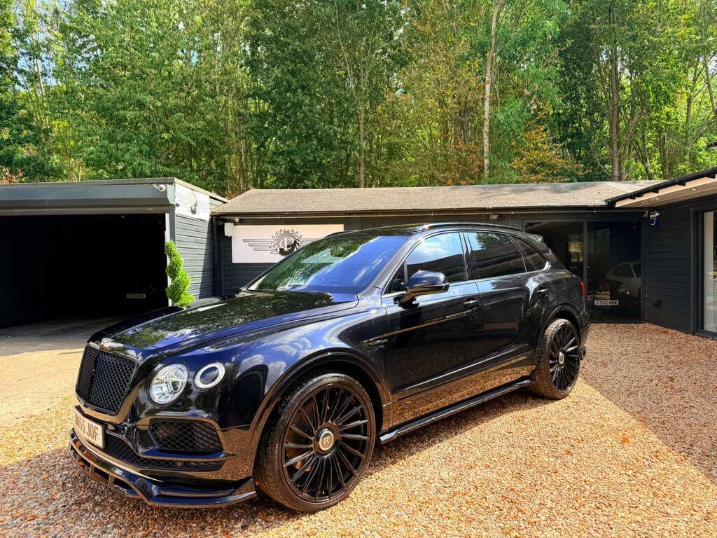 Bentley Bentayga V8 Black #21