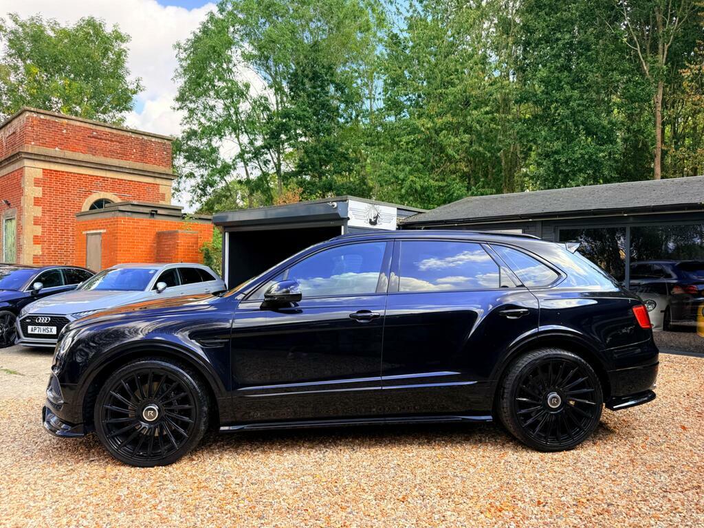 Bentley Bentayga V8 Black #27